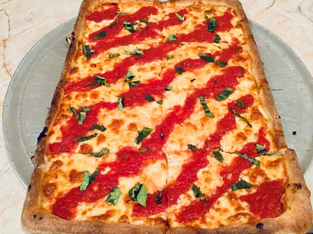 Grandma Pizza.
