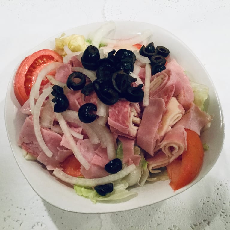Fresh Antipasto Salad: A Delicious Italian Option